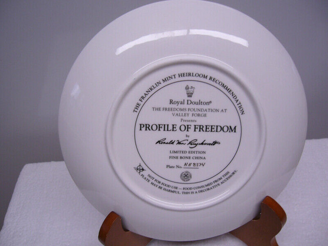 Vintage Royal Doulton "Profile of Freedom" Collector Plate in Arts & Collectibles in Dartmouth - Image 2