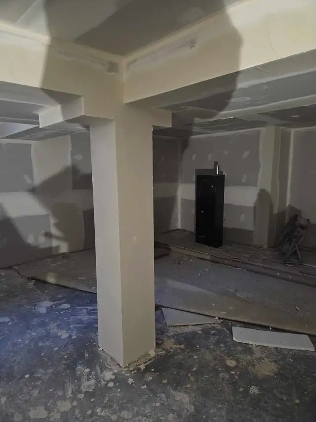 drywall taper