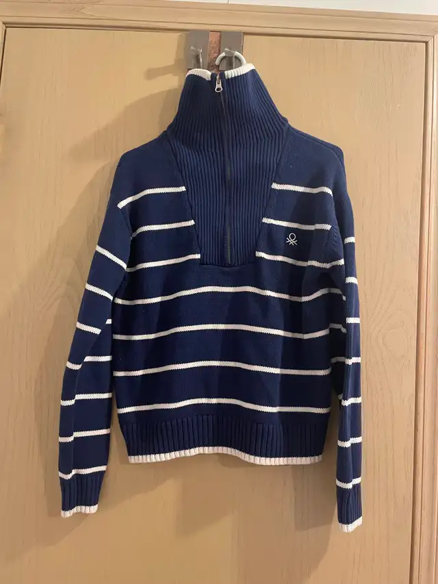 Benetton ladies sweater