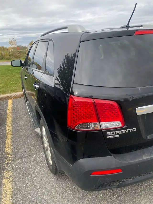 kia Sorento 2011596434093783787523