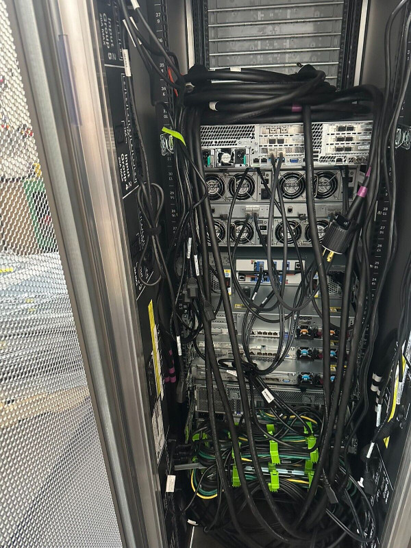 SUN ORACLE SERVER CABINET, SERVER STORAGE ARRAY , TESTED WORKING in Servers in City of Toronto - Image 2