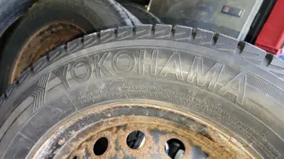 215/70R16 Yokohama Snow tires on steel rims Off of a 2019 Mitsubishi Eclipse cross