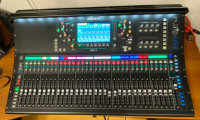 TRADE: Allen & Heath SQ7 with dust cover and road case 