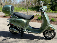 Vespa LX-150 Scooter