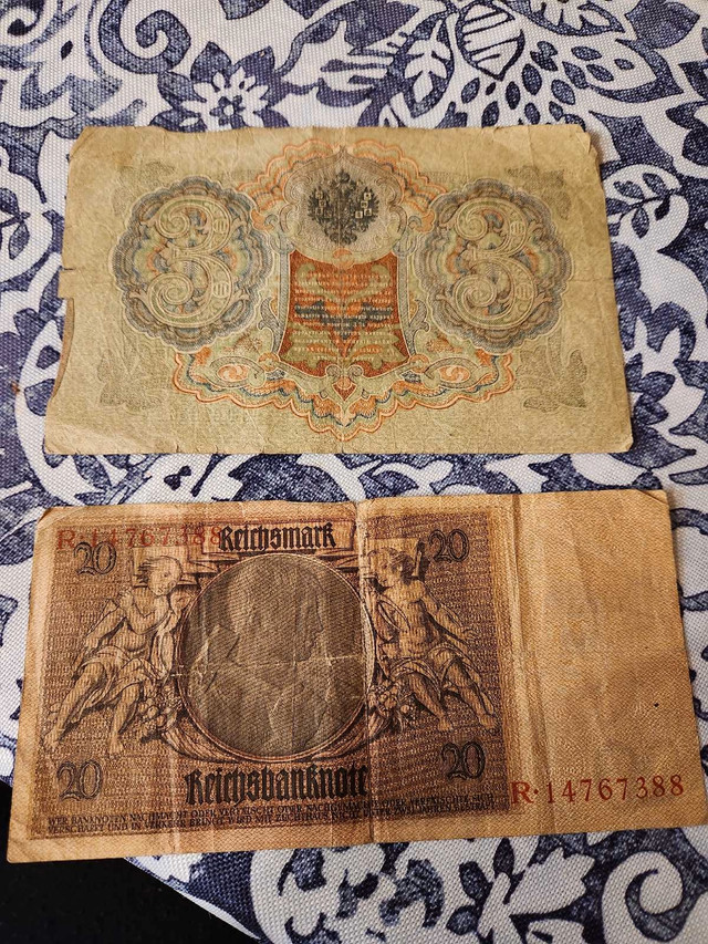 2 Old German bank notes  in Arts & Collectibles in Edmonton - Image 2