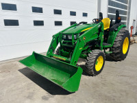John Deere 4066r with front end loader like new!