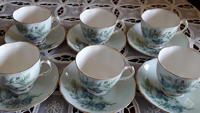 BONE CHINA CUPS SAUCERS SET/6 - BLUE, ORCHIDS, COLCLOUGH in Arts & Collectibles in City of Toronto