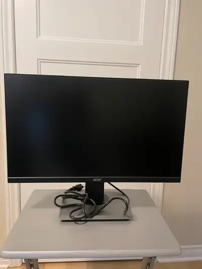 In great condition 24 inch display