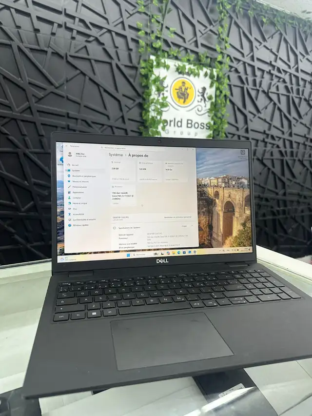 Dell Latitude 3520 in Laptops in Laval / North Shore - Image 2