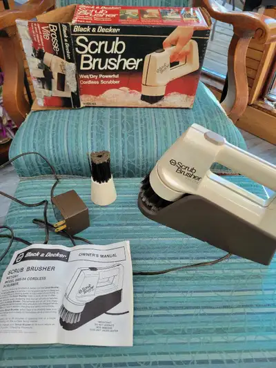 Vintage Black & Decker Wet/Dry Scrub Brusher in original box, View more