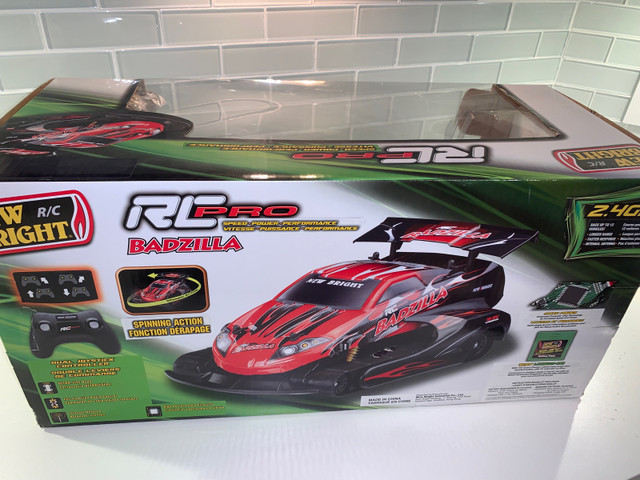 1:14 Scale RC Pro Badzilla Race Car in Toys & Games in City of Toronto - Image 3