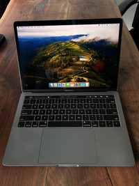 MacBook Pro 2018 (A1989): 13-inch, 256gb SSD, 8gb