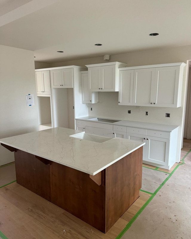 Seasonal Sale on Quartz KITCHEN COUNTERTOPS in Cabinets & Countertops in Barrie