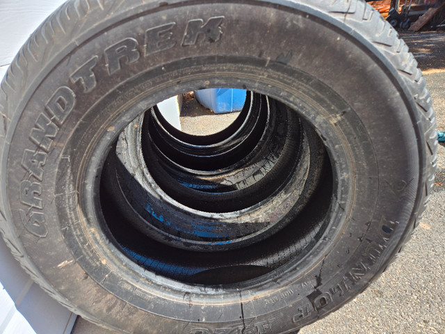 265 65 17 Tires Dunlop AT20 Grandtrek in Tires & Rims in Bathurst - Image 3