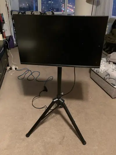 Samsung M5 32" Monitor + Tripod Stand — Used, View more
