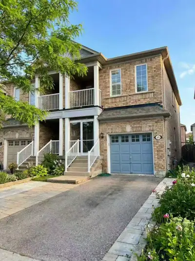 You Tube Link: https://youtube.com/shorts/wciimNUS8Nw 3 Bed 3 Bath Rental – 1*5 Warwick Crescent, Ne...