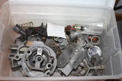 ROCHESTER THROTTLE BODIES AND GASKETS. TWO THROTTLE BODIES, STRIPPED, CLEANED READY FOR GASKETS, PLU...