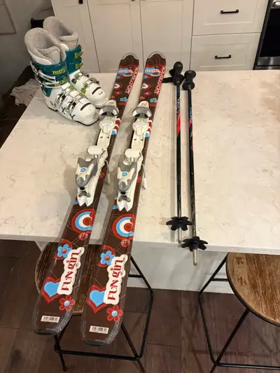 Downhill ski setup 130cm with 23.5 boots , View more