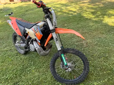 2010 KTM 250XC 2 stroke close ratio gear box. Fearbox has been rebuilt with new springs and seals. R...