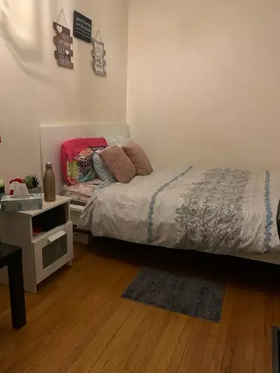 Walk two minutes to woodbine subway station and supermarket , 15 minutes to downtown , close woodbin...