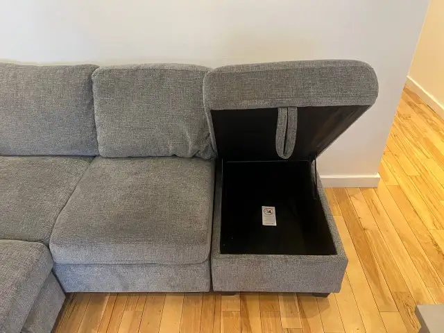 Structube DELPHINE Sectional Sofa-Bed in Couches & Futons in City of Toronto - Image 3