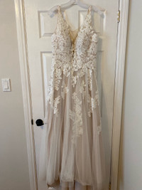 Oleg Cassini Wedding Dress size 14