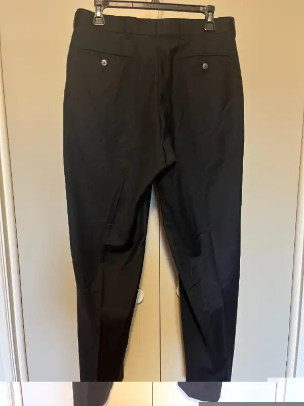 BOULEVARD CLUB Mens 32 Navy Blue Pure Fine Wool Dress PANTS in Men's in Calgary - Image 4