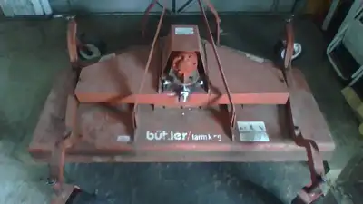 Buhler Farm King 6foot finishing mower,heavy made.Has new flat free ties,1 new spare belt and pto sh...