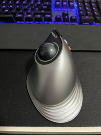 EM05 Ergonomic Vertical Wireless Trackball Mouse