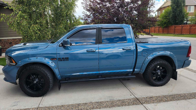 2015 Ram 1500 Sport 4x4 5.7L in Cars & Trucks in Calgary - Image 2