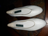 Naturalizer Flat Shoes (new)