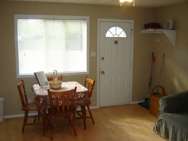 For Rent-   Cabin Rentals in Regina Beach, Sk in Saskatchewan in Canada - Image 6