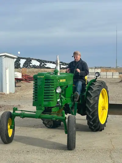 Title: 1950 John Deere MT Antique Tractor - Runs Good - $8,880 OBO Call Jerry at 14033828518 Descrip...