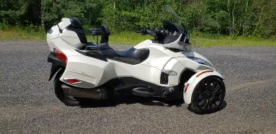 FOR SALE – 2016 CAN AM SPYDER RTS 38631 kms mileage. Well maintained and serviced regularly – stored...