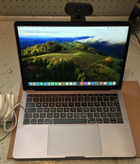 Laptop Apple MacBook PRO Retina 13,3’’, Fin 2019 TouchBar,T.ID,