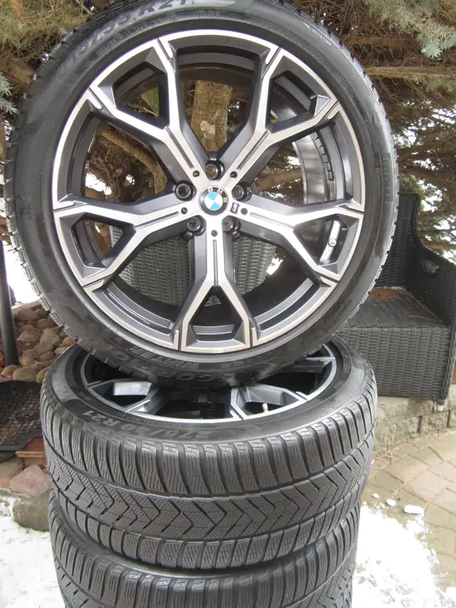 Factory BMW X5 X6 21' staggered winter snow wheel  package 741M in Tires & Rims in Oakville / Halton Region - Image 5