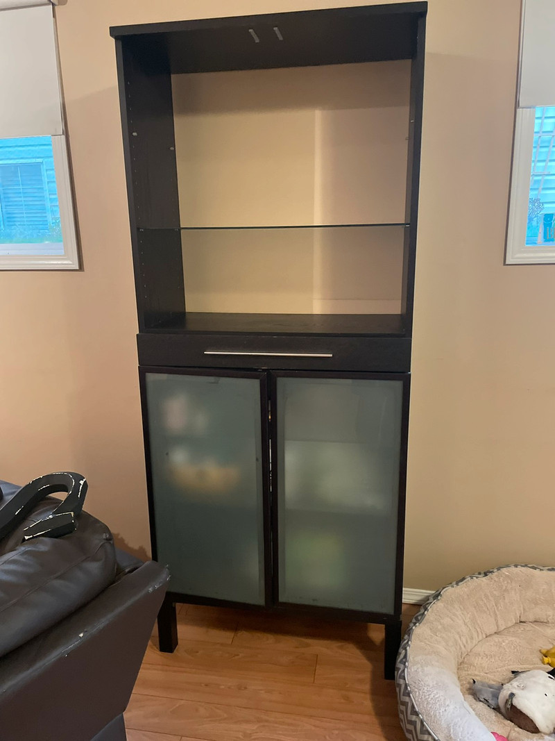 Display case w/4 adj glass shelves Hutches & Display