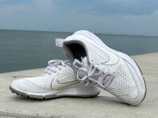 Nike Explorer 2 Golf Shoes Cleats White Wolf Grey Women's Size 7 in Golf in Windsor Region
