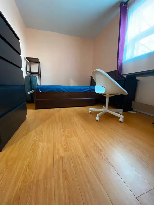 Fully Furnished rooms for females near Fairview Mall/Don mills in Room Rentals & Roommates in City of Toronto - Image 6