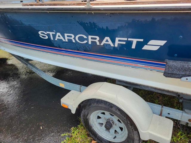 Bateau 18 pied dans Vedettes et bateaux à moteur  à Sherbrooke - Image 2