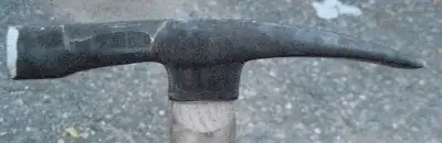 Mason hammer, tight handle no cracks