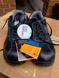 Royer 10-501 CSA Steel Toe Composite Plate Safety Shoes Size 12.