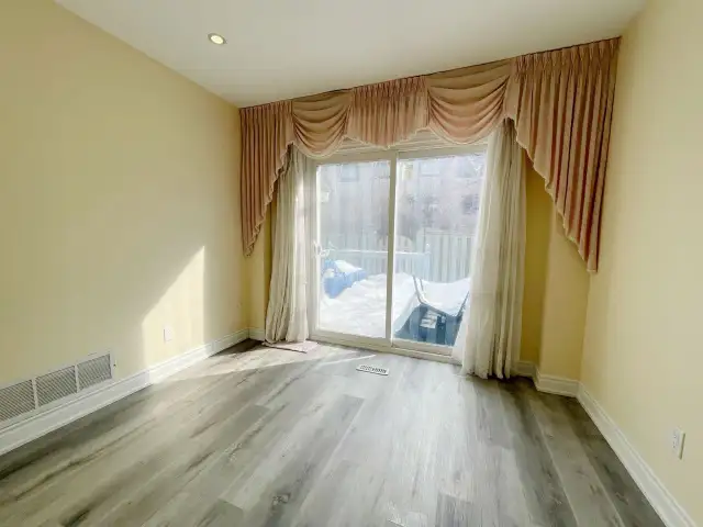 private room for rent