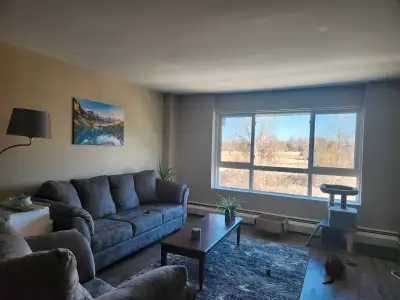 Im currently looking for a roommate for October 1st! To share my bright & spacious 2 bedroom 1 bath...