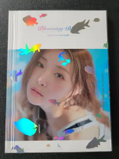 CHUNG HA - BLOOMING BLUE ALBUM, View more