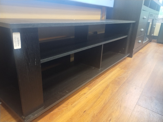 Black TV Stand in TV Tables & Entertainment Units in Bridgewater - Image 2