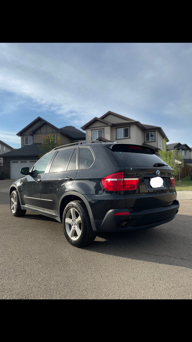 2011 BMW X5 in Cars & Trucks in Edmonton - Image 3