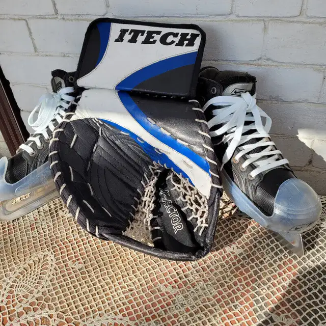 HIGH END GOALIE AND EQUIPMENT in Hockey in City of Toronto - Image 9