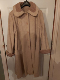 Classic & Cozy Ladies 5-Button Camel Wool Coat Size 22 (XL-2XL)