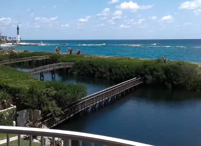 Wake up To the Ocean! Gorgeous sunrises from the Atlantic Ocean right in front of you. At Canada Hou...